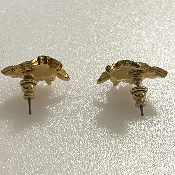 Vintage Gold Tone Maple Leaf Earrings and Matching Lapel Pin - Picture 8 of 16